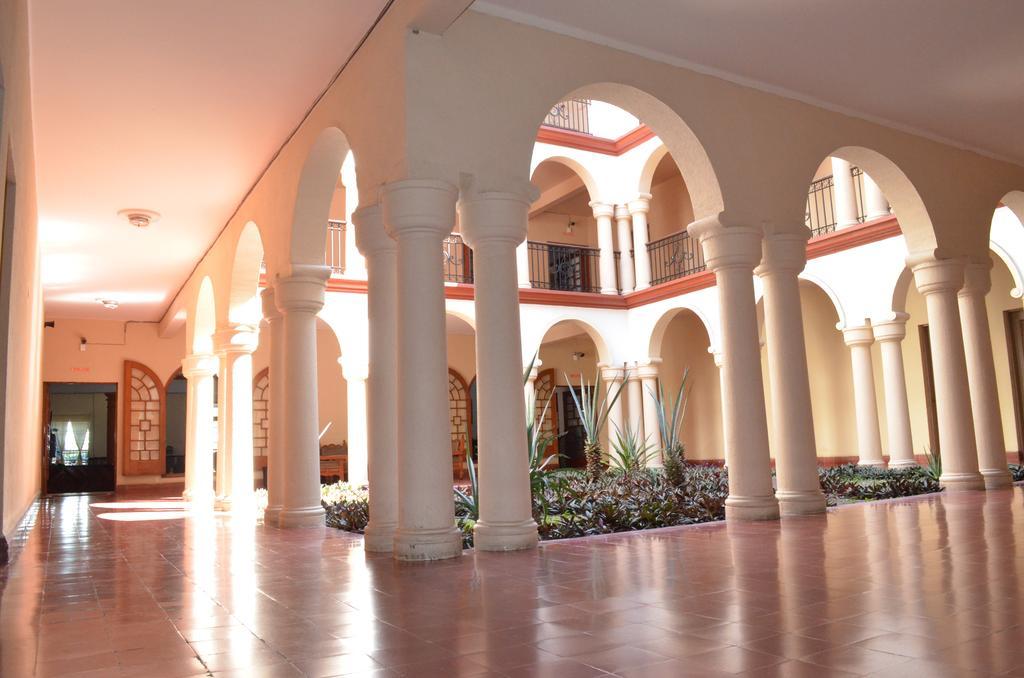 Hotel Los Monteros 维多利亚城 外观 照片
