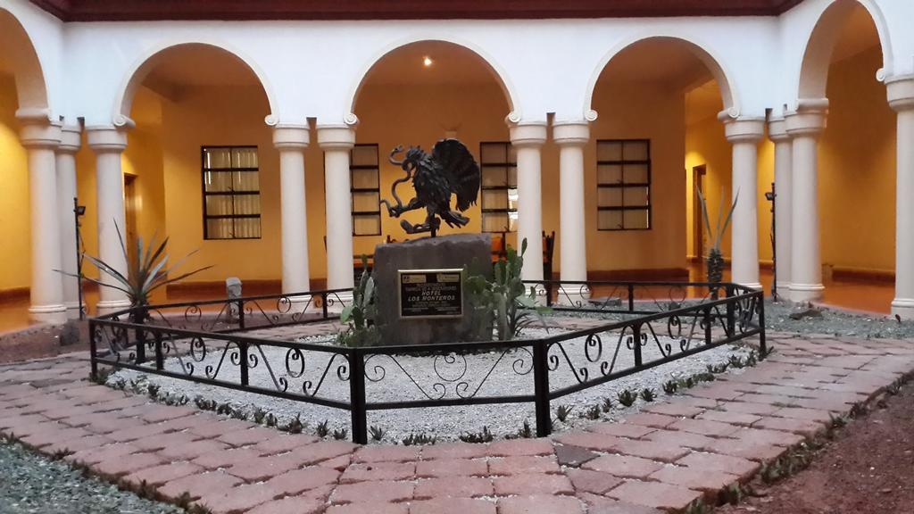 Hotel Los Monteros 维多利亚城 外观 照片